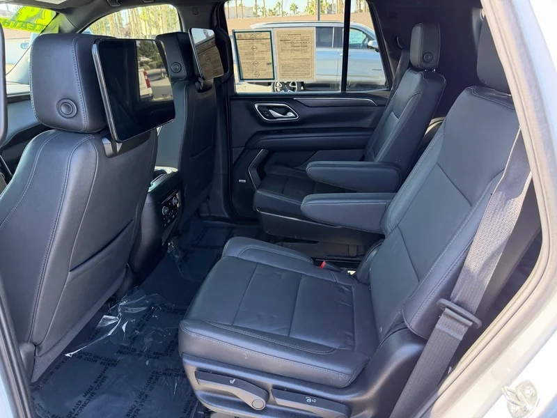Used 2024 Summit White Chevrolet Z71 image 19