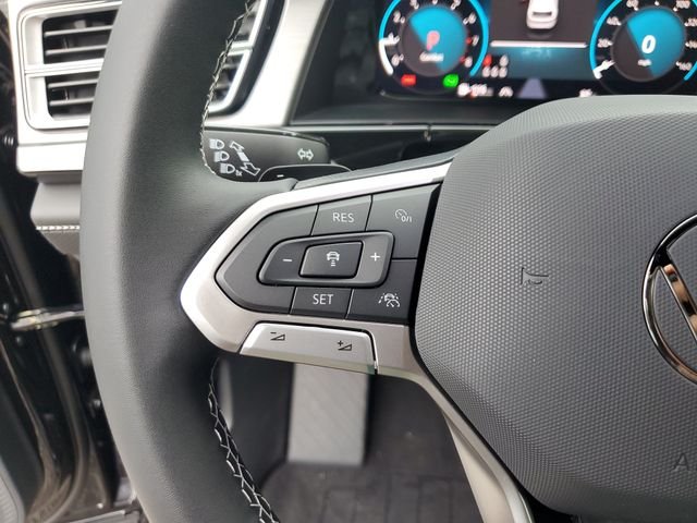 New 2026 Black Volkswagen SE image 32