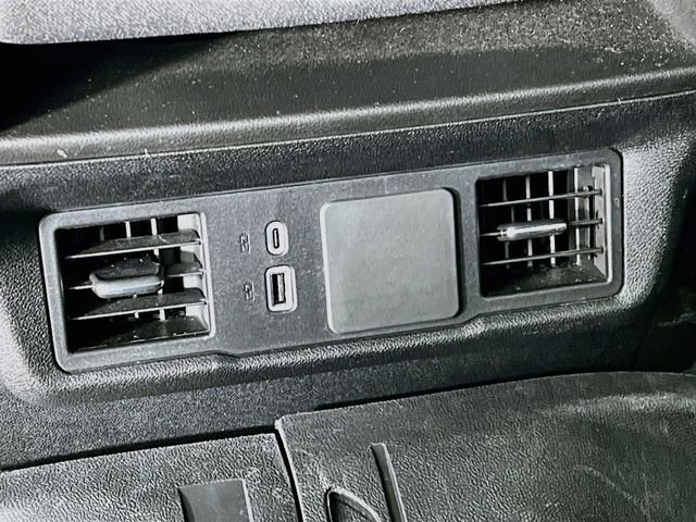 2025 Chevrolet Silverado 1500 Custom - Photo 31