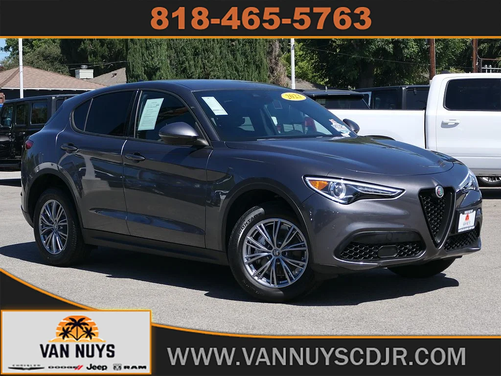 2023 Alfa Romeo Stelvio Sprint RWD's photo