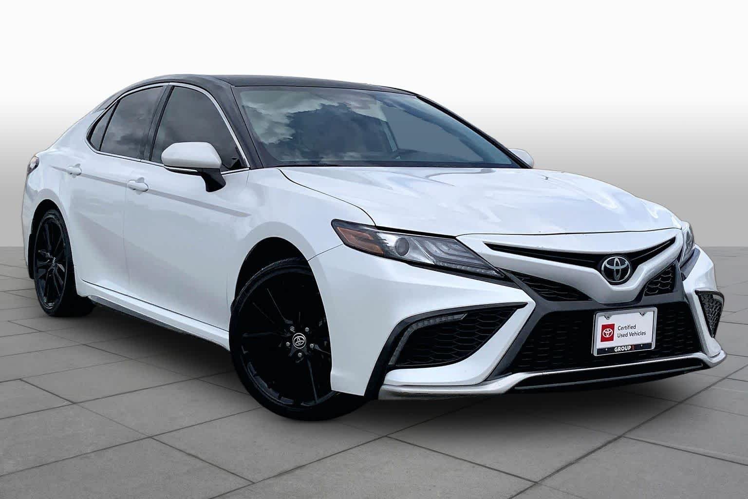 Used 2024 Wind Chill Pearl Toyota XSE image 3