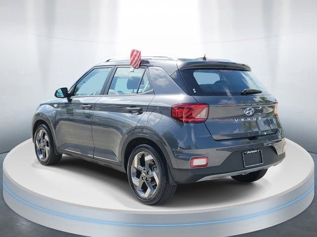Certified Used 2024 Gray Hyundai SEL image 3