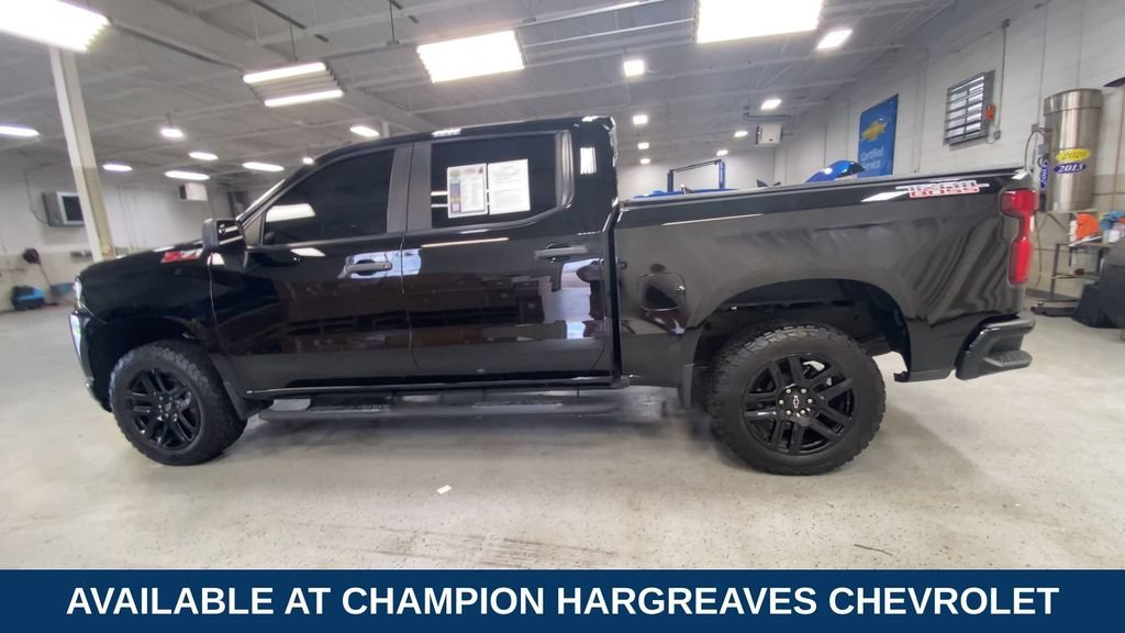 Used 2022 BLACK Chevrolet Custom Trail Boss image 7