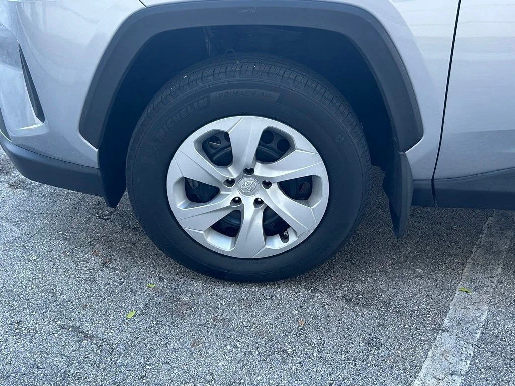 Certified Used 2024 Silver Toyota LE image 25