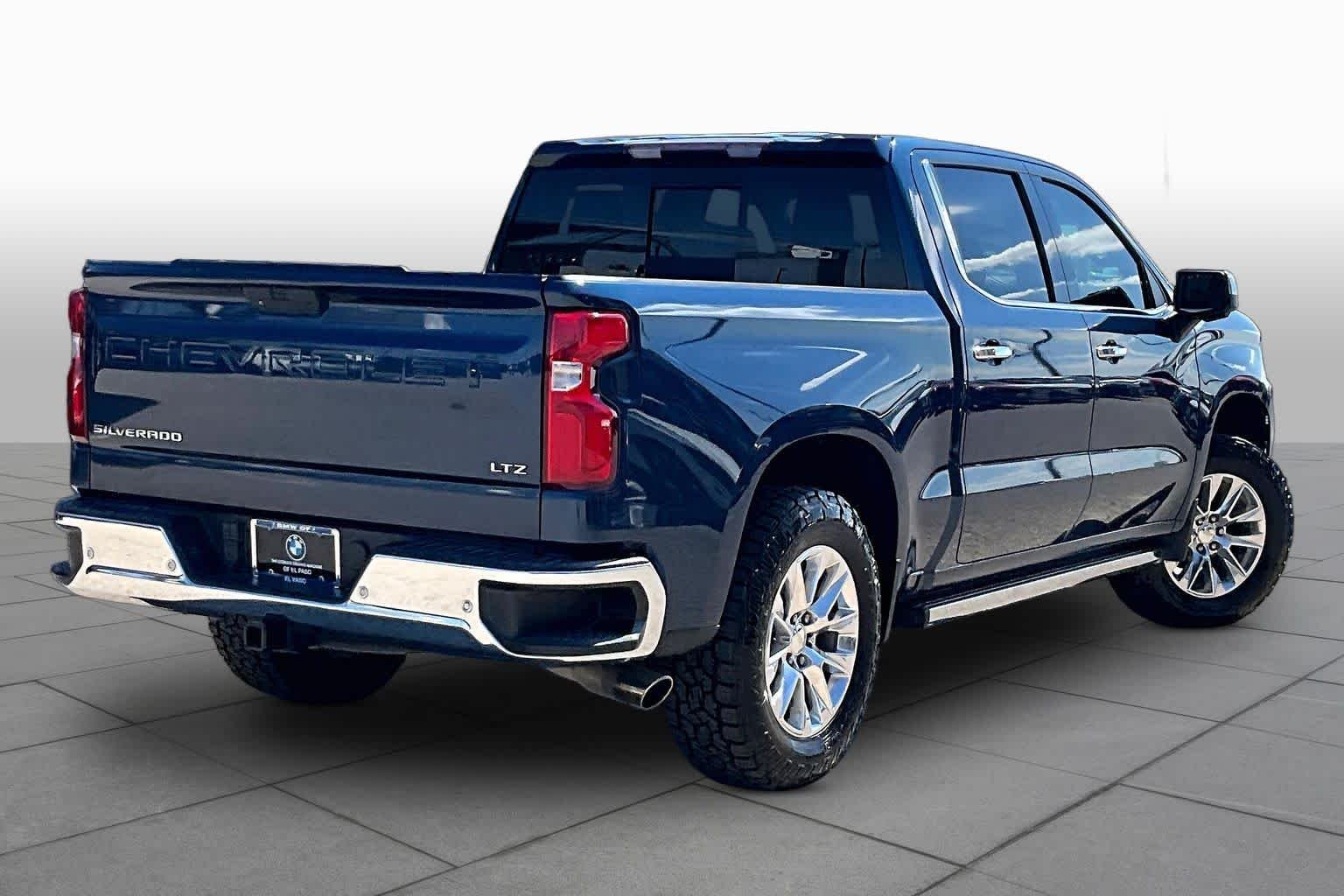 Used 2019 Northsky Blue Metallic Chevrolet LTZ image 12