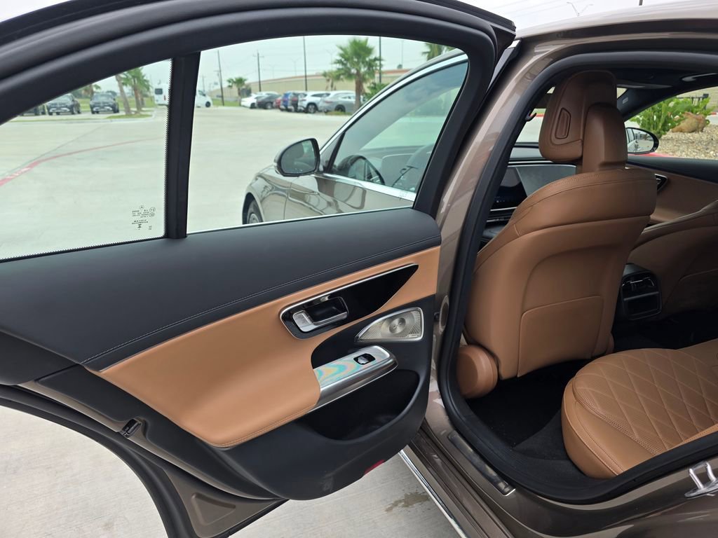 New 2026 Sonoran Brown Metallic Mercedes-Benz E 350 image 38
