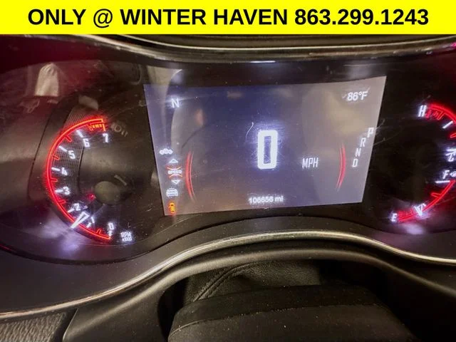 Used 2018  Dodge SXT image 12