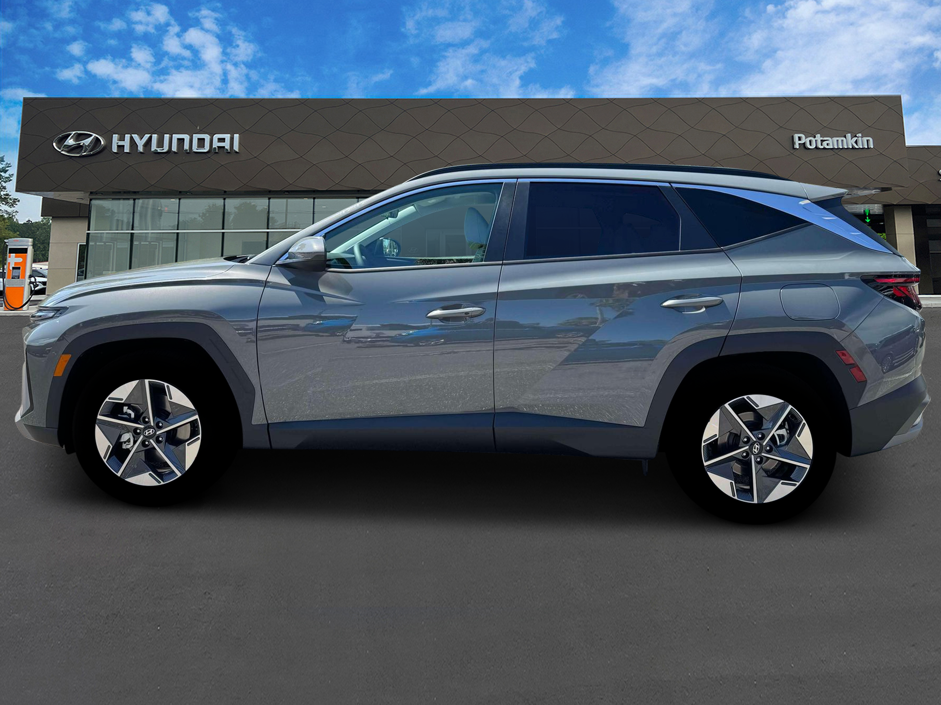 New 2026 Hampton Gray Hyundai SEL image 3