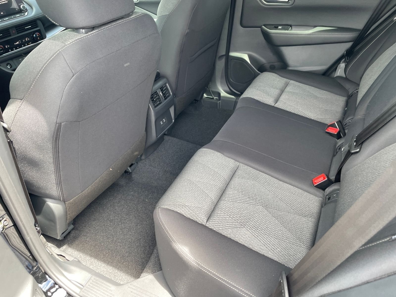 New 2026 Nissan Rogue SV 4D Sport Utility