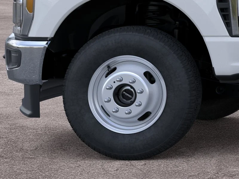 New 2026 Oxford White Ford F-350® XL image 41