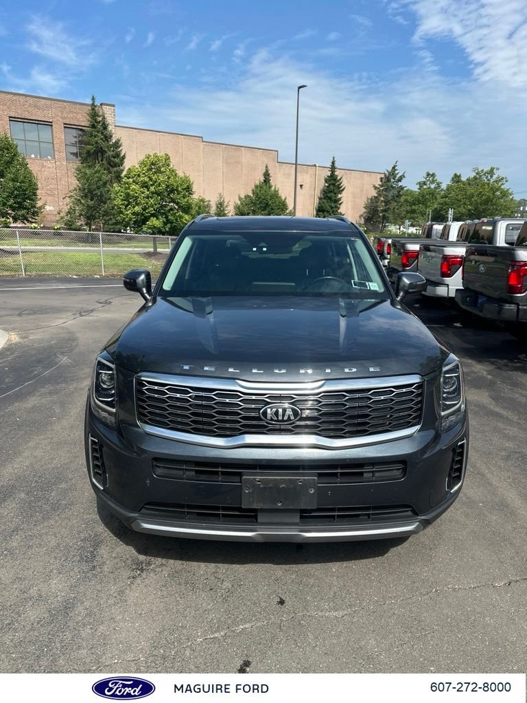 Used 2021 Gray Kia S image 2