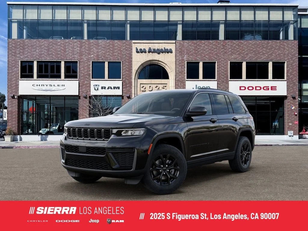 New 2026 Diamond Black Crystal Pearl-Coat Exterior Paint Jeep Altitude image 1