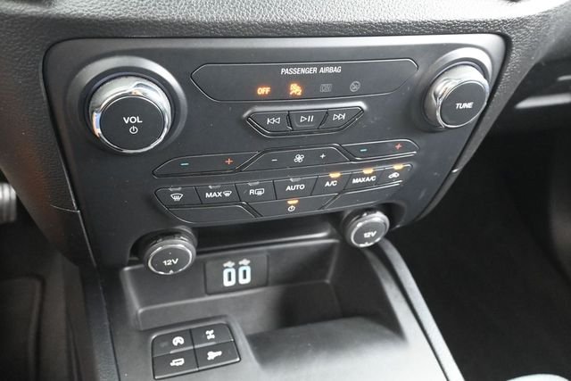 Used 2020 Black Ford XLT image 24