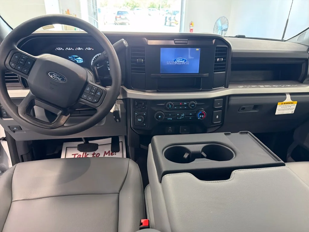 New 2027 Oxford White Ford F-350® XL image 14