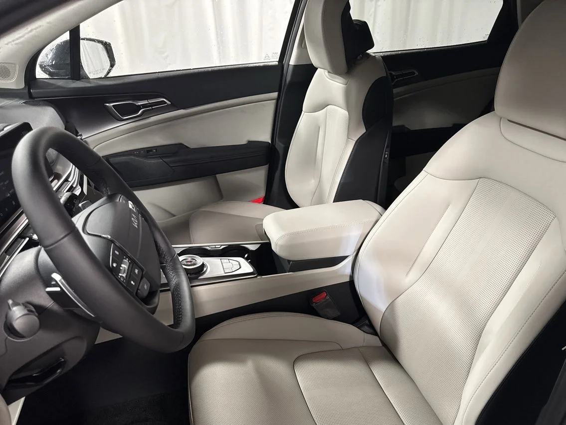 New 2026 Heritage Blue Kia EX image 5