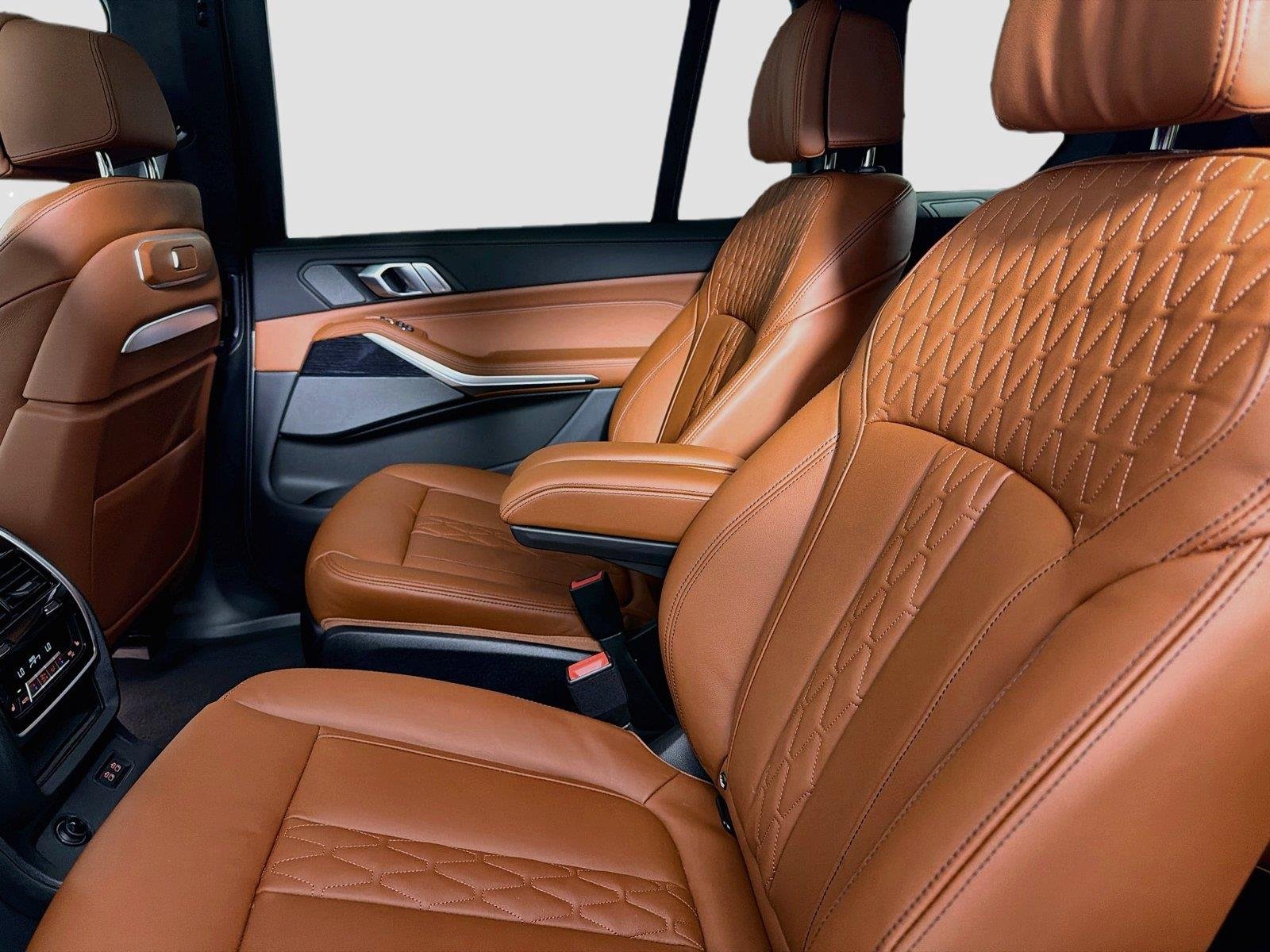 New 2027 Skyscraper Grey Metallic BMW xDrive40i image 24