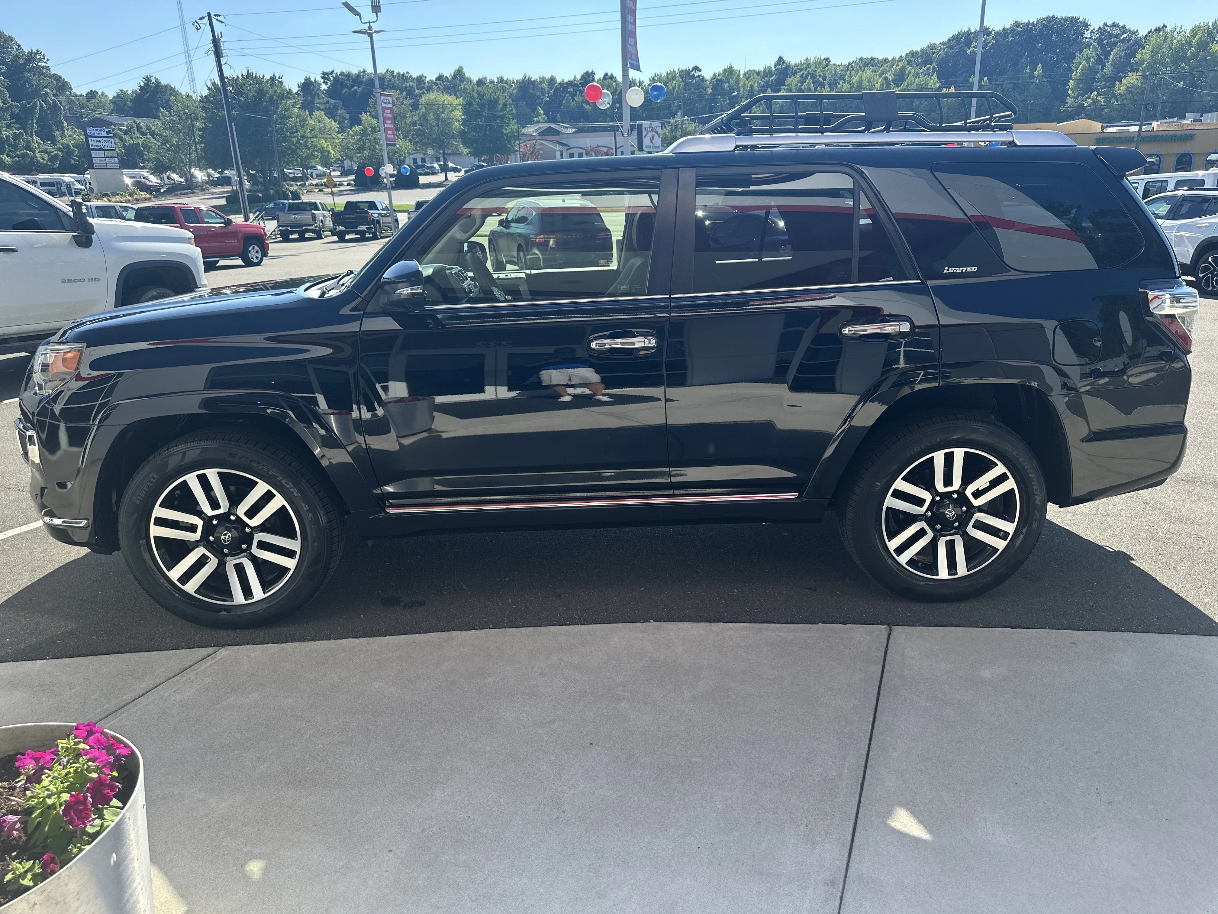 Used 2016 Midnight Black Metallic Toyota Limited image 5