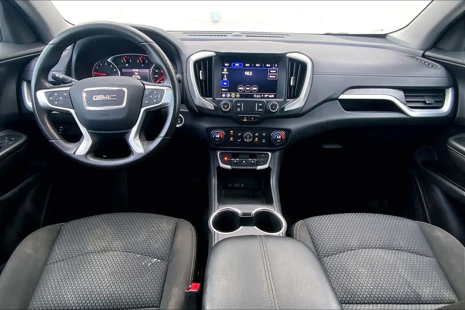 Used 2023 Sterling Metallic GMC SLE image 10