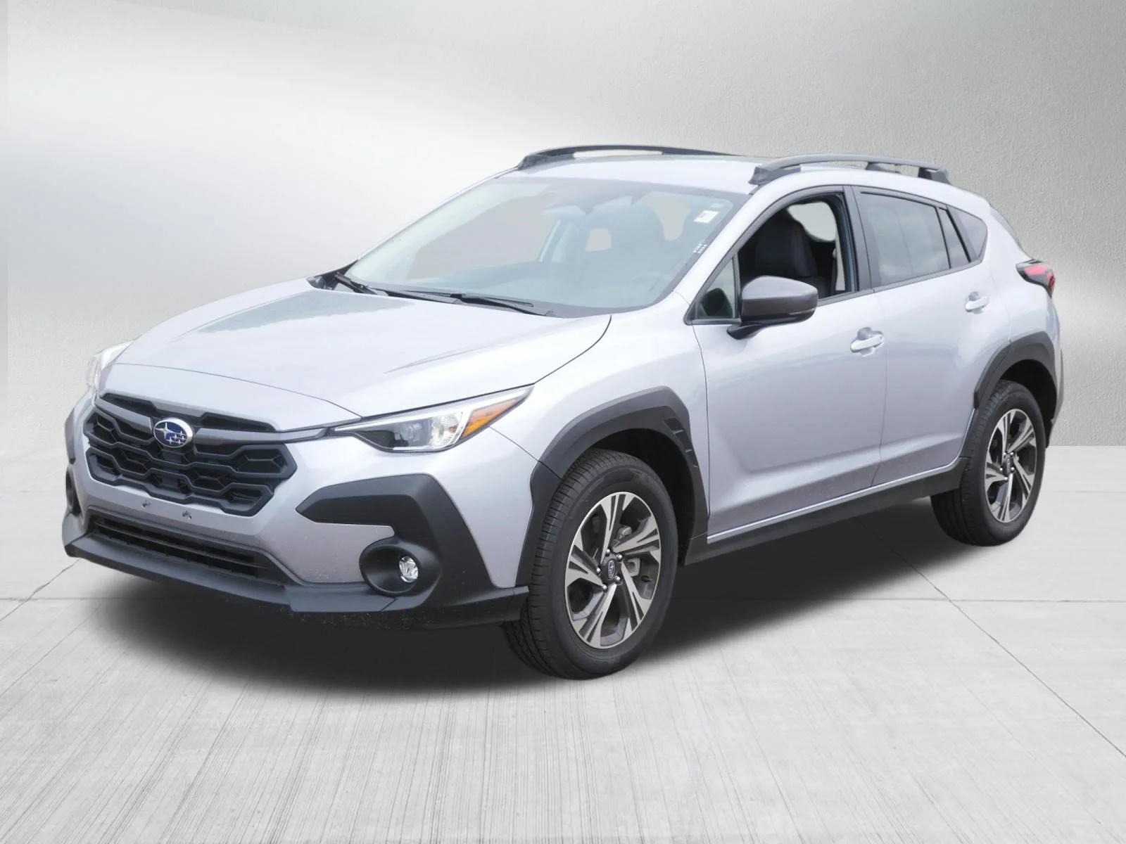 Used 2024 Ice Silver Metallic Subaru Premium image 3