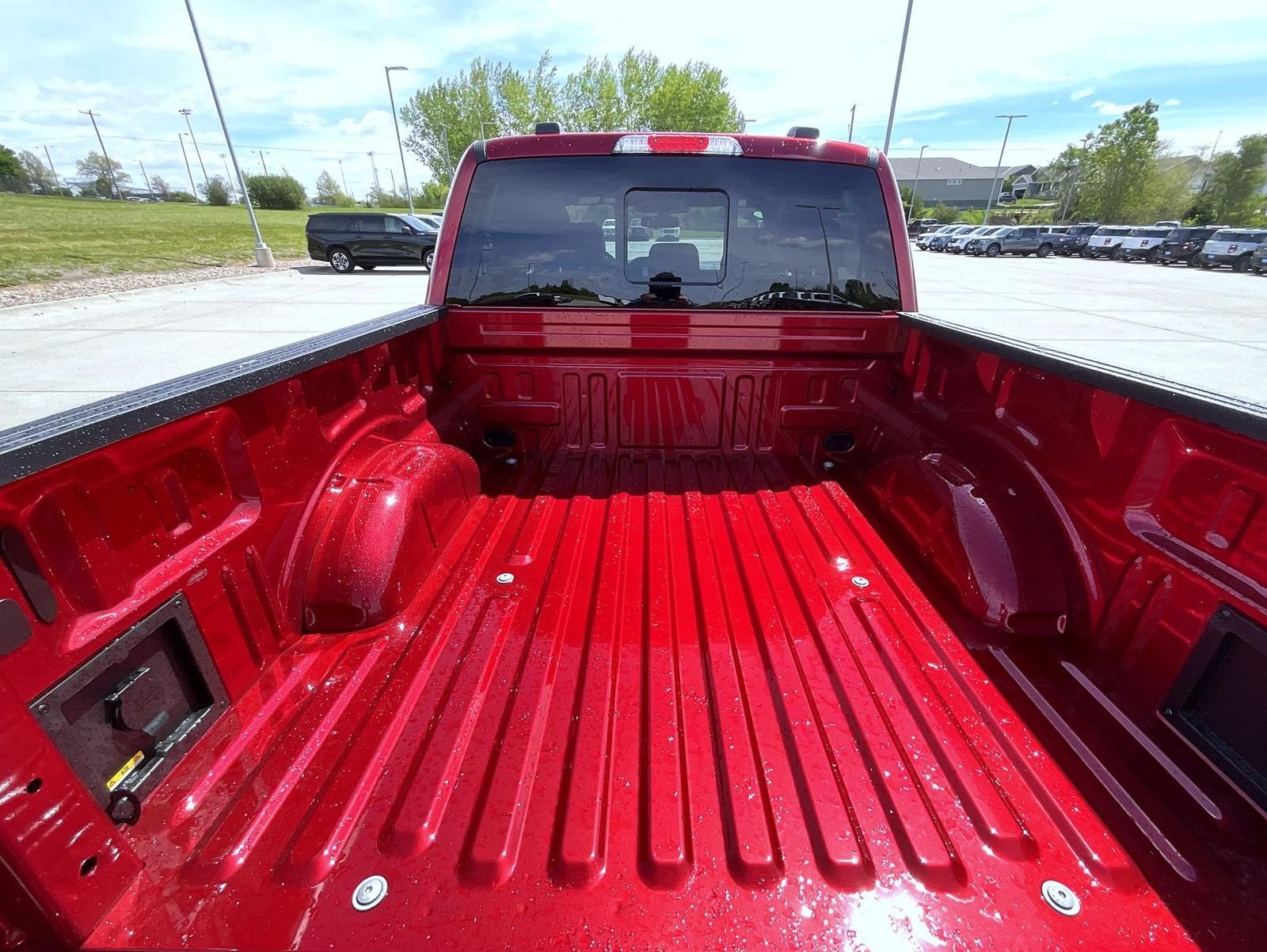 New 2026 Ruby Red Metallic Tinted Clearcoat Ford Lariat image 16