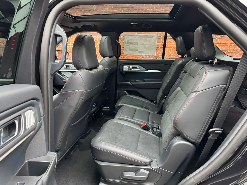 New 2026 Agate Black Metallic Ford ST image 25