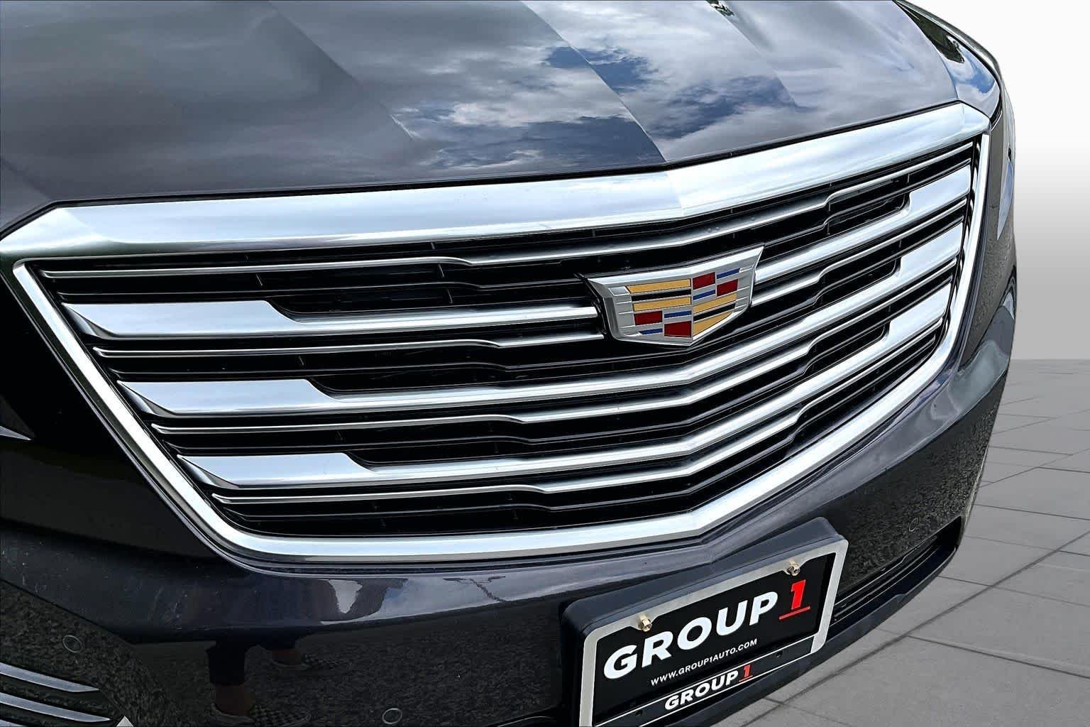 Used 2018 Dark Granite Metallic Cadillac Luxury AWD image 32