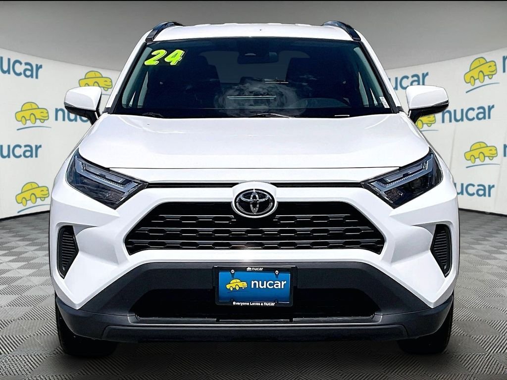 Used 2024 Ice Toyota XLE image 2