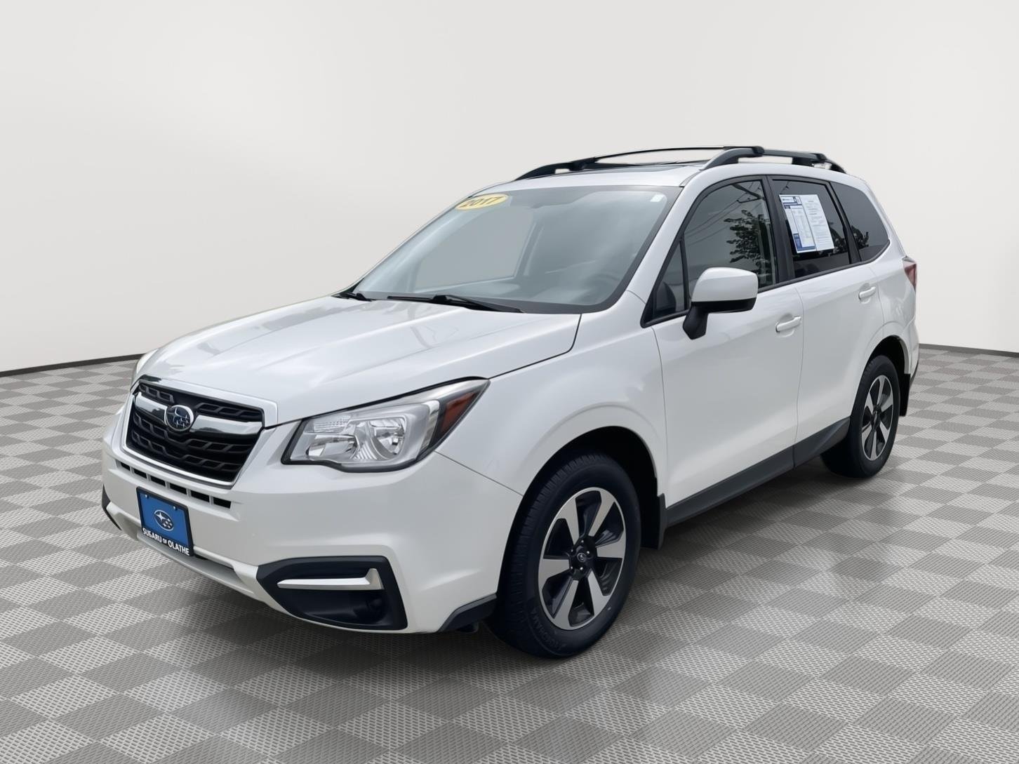 Used 2017 Crystal White Pearl Subaru Premium image 11