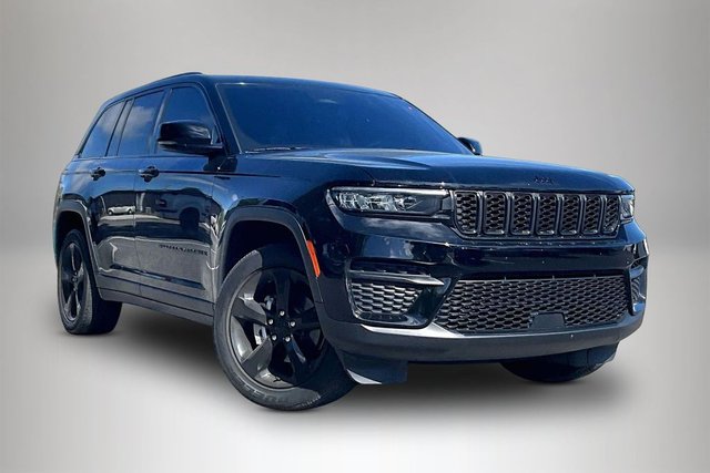 2022 Jeep Grand Cherokee Altitude