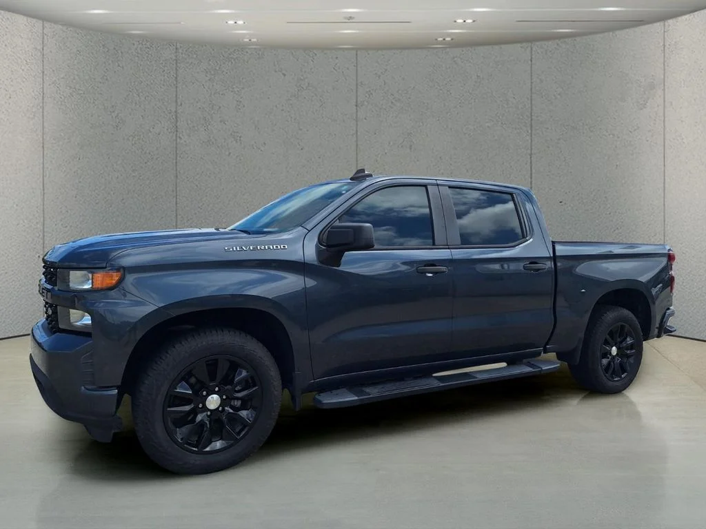2020 Chevrolet Silverado 1500 Custom Crew Cab Short Box's photo