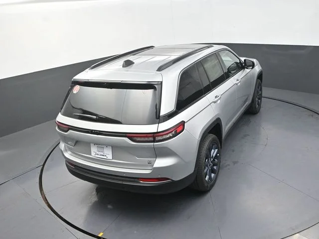 New 2026 Silver Zynith Jeep  image 17