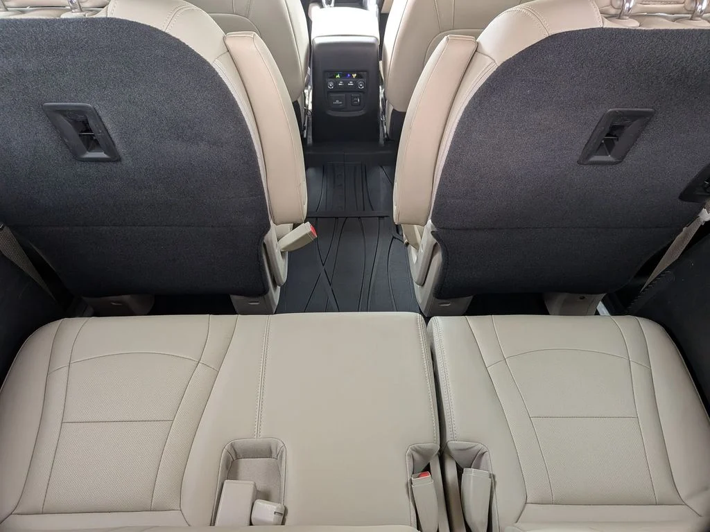 Used 2018 Gray Buick Essence image 28