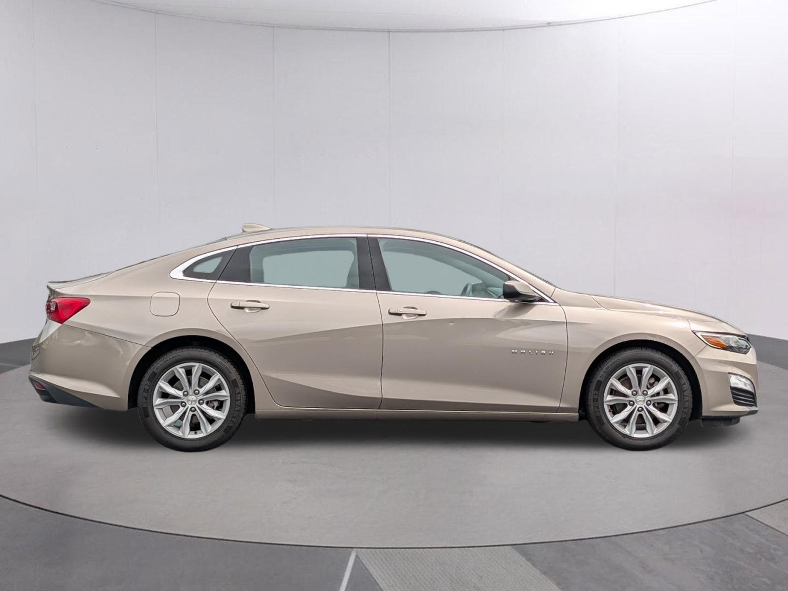 Used 2023 Mineral Gray Metallic Chevrolet LT image 6