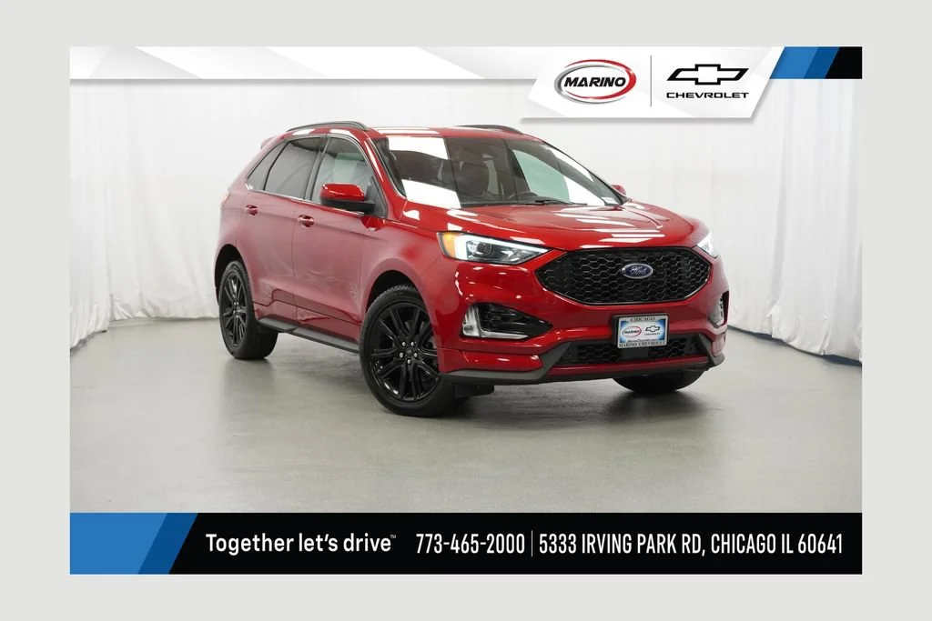Used 2021 Rapid Red Ford SEL image 1