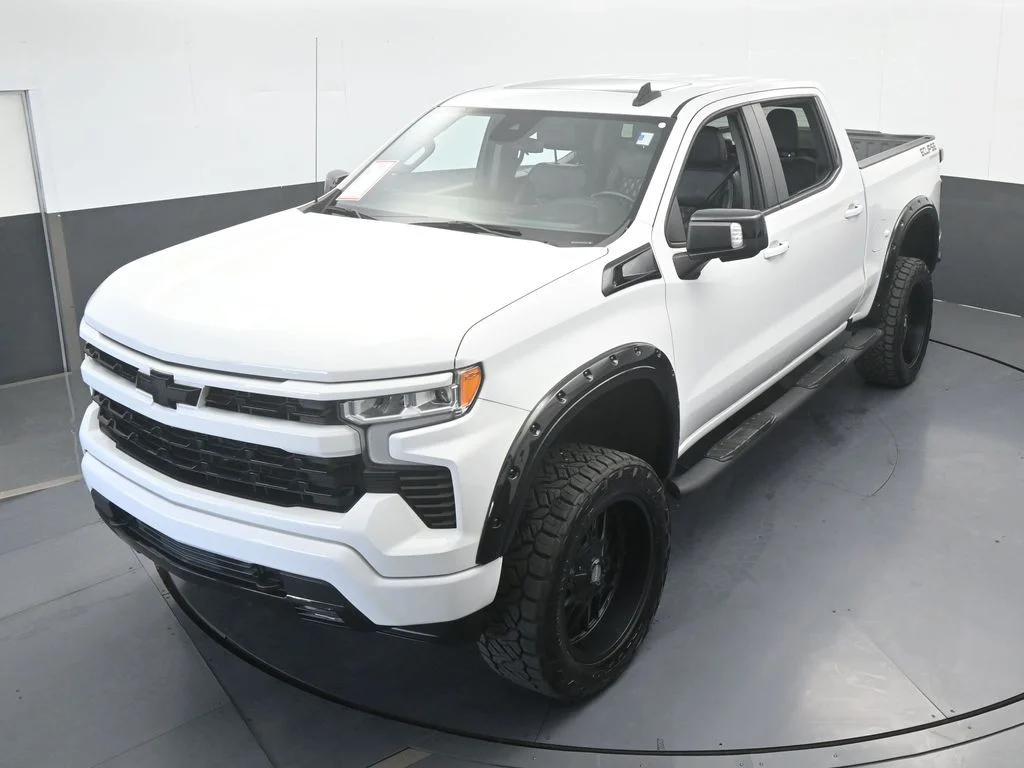 Used 2022 Summit White Chevrolet RST image 52
