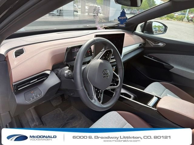 Used 2024 Black Volkswagen Pro image 9