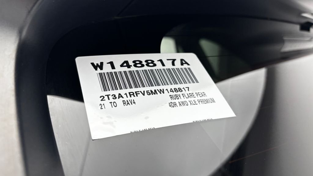 Used 2021 Red Toyota XLE Premium image 42