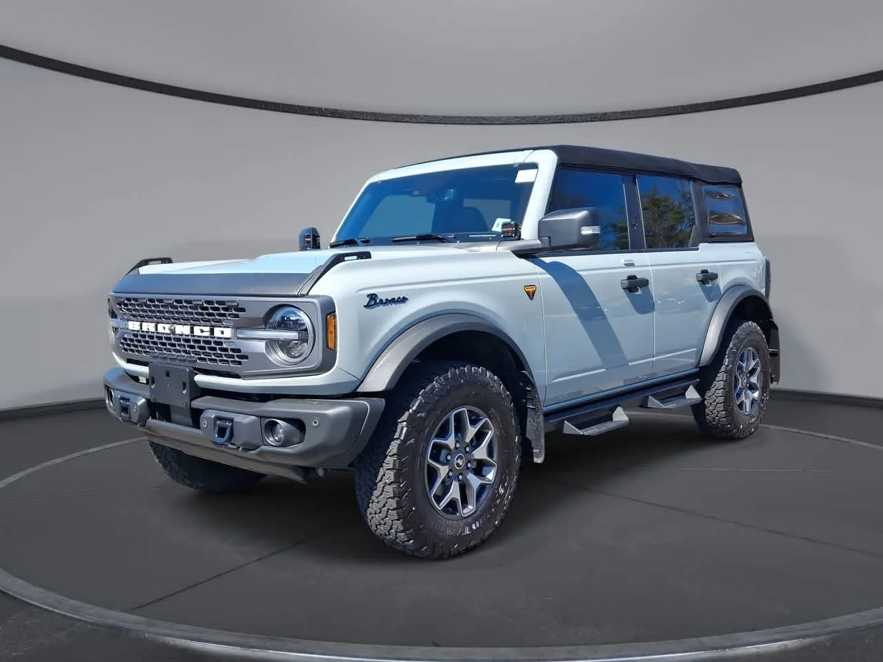 2023 Ford Bronco Badlands 4x4's photo