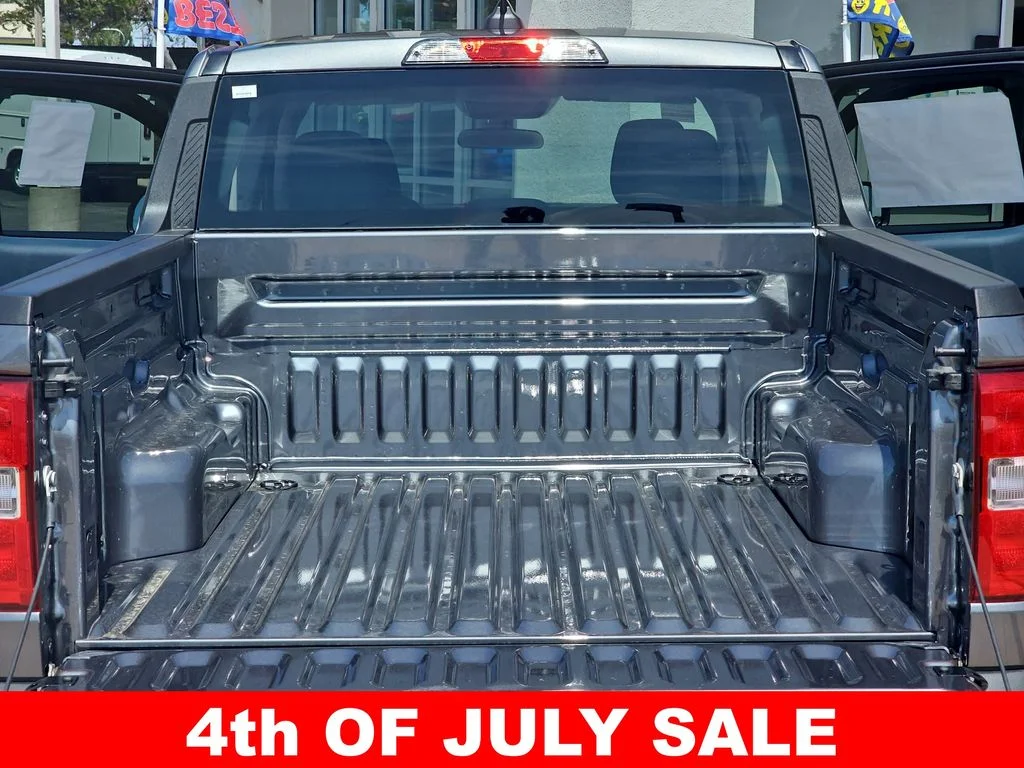 New 2026 Carbonized Gray Metallic Ford XLT image 14