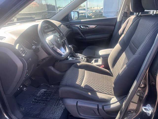 Used 2017 Black Nissan S image 13