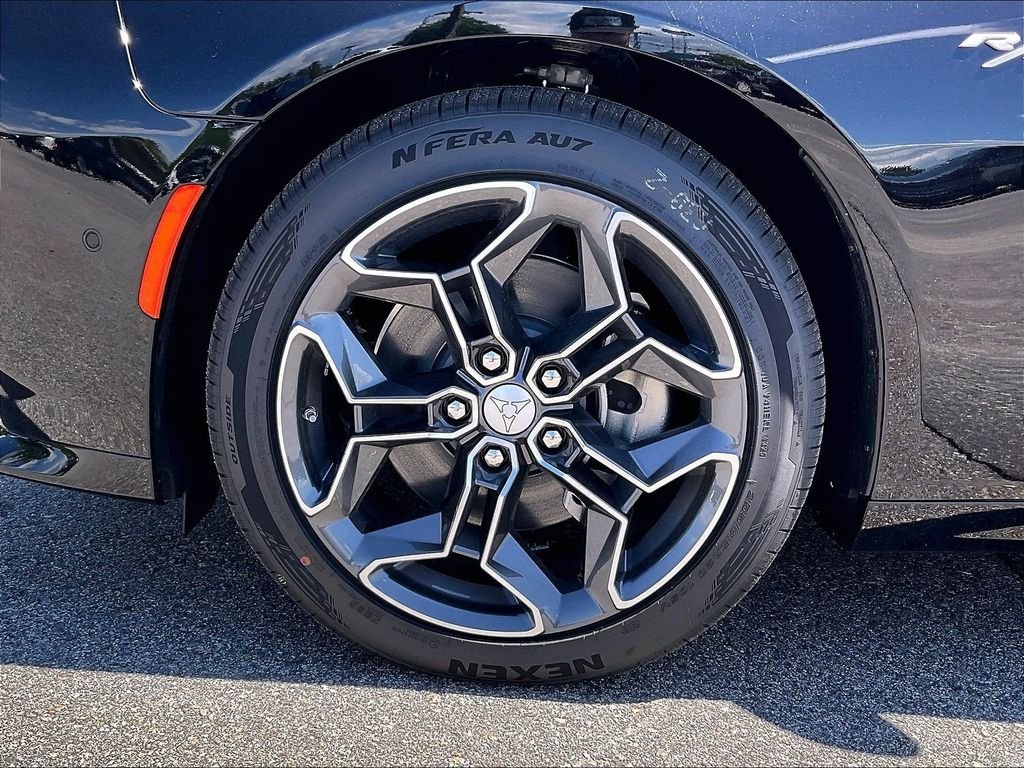 New 2026 Diamond Black Crystal Pearlcoat Dodge R/T Plus image 8