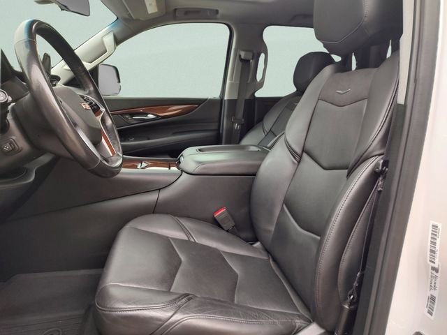 Used 2019 White Cadillac Premium Luxury image 24