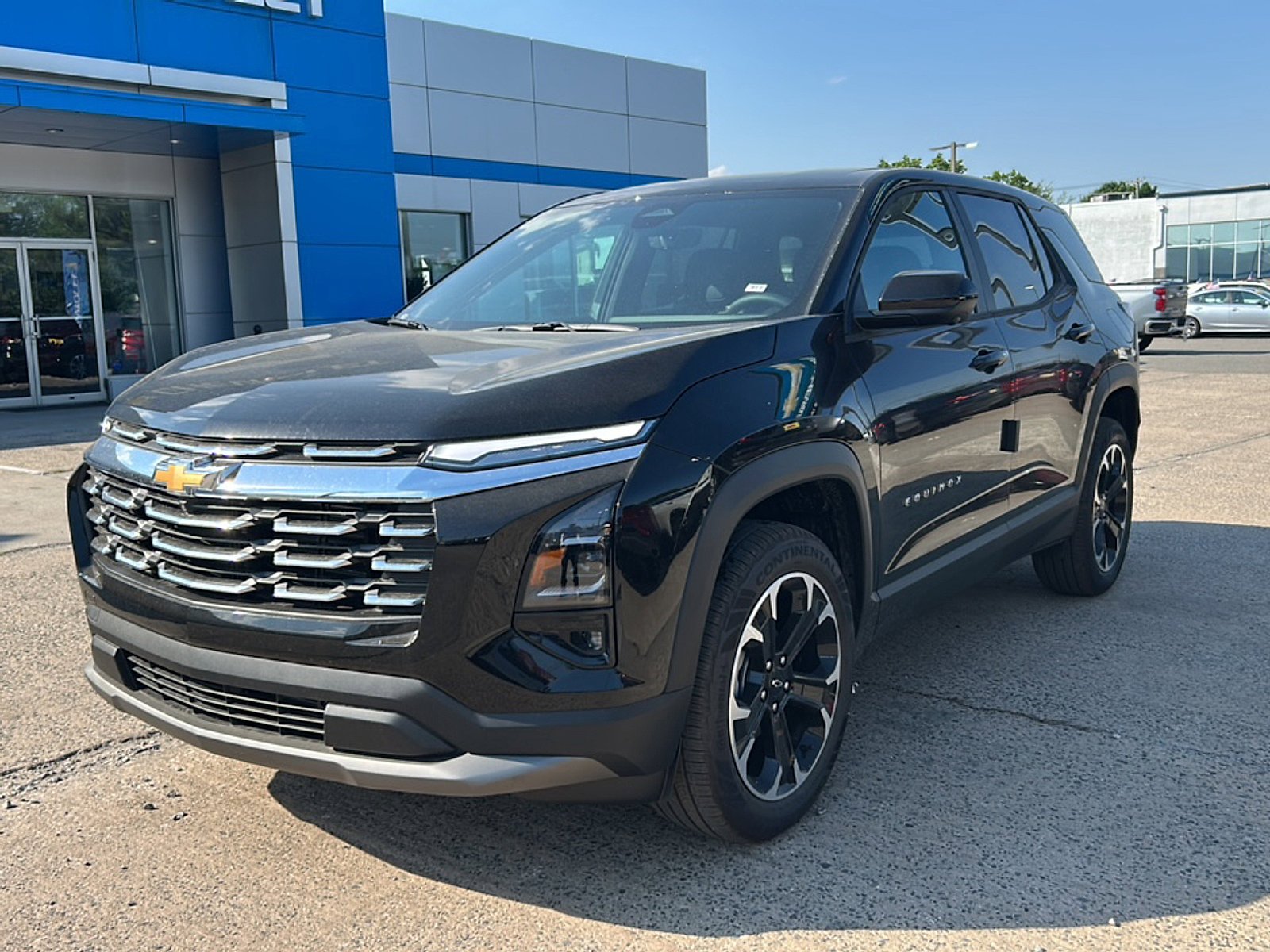 New 2026 Mosaic Black Metallic Chevrolet LT image 4