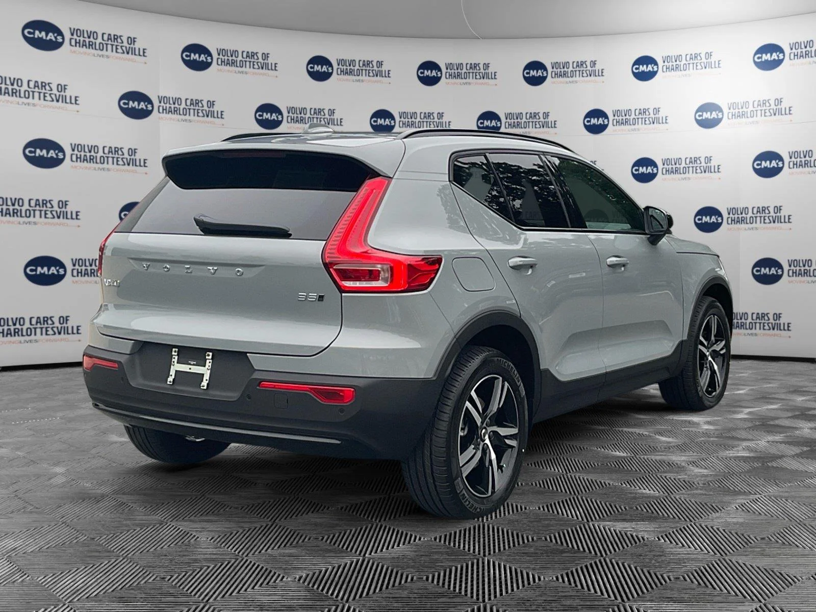 New 2026 Vapour Grey Metallic Volvo Core image 5