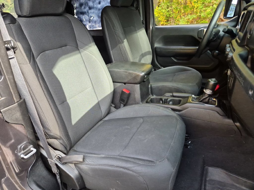 Used 2019 Gray Jeep Sport image 21