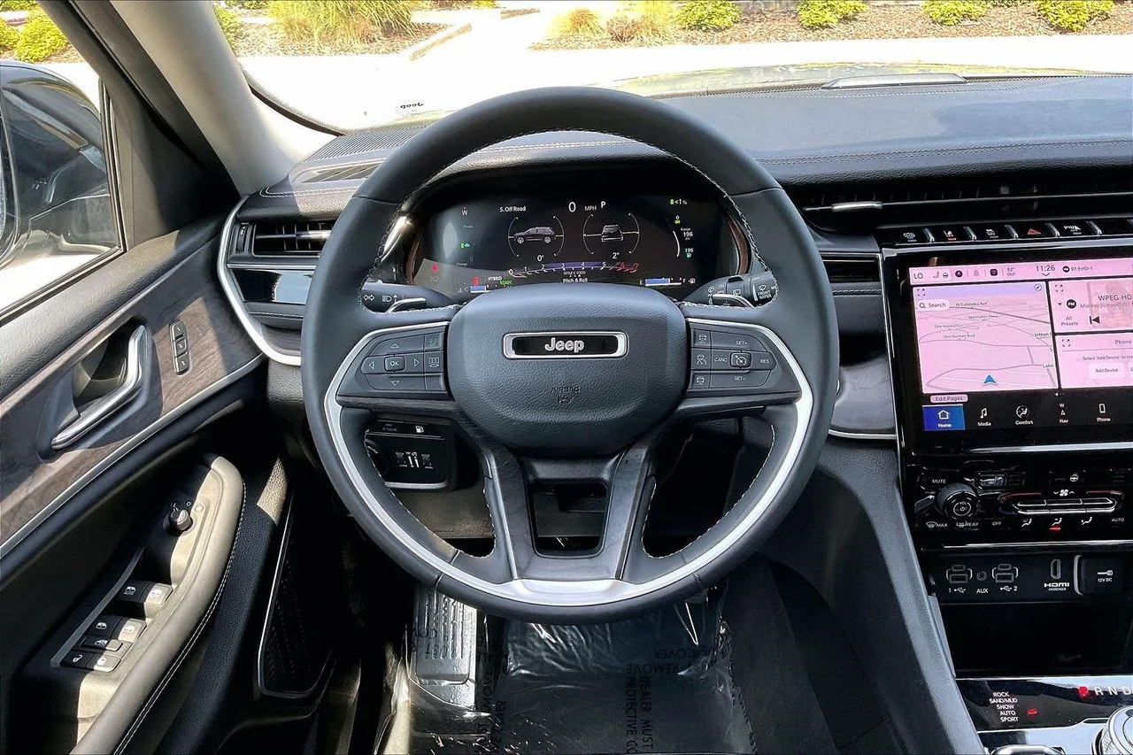Certified Used 2024 Silver Jeep 4xe image 10
