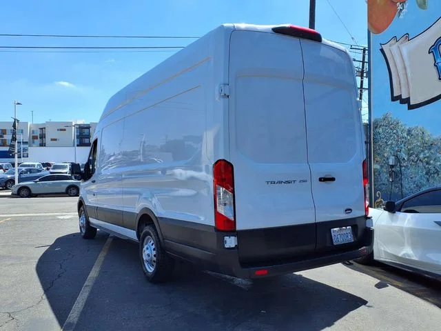 Certified Used 2023 Oxford White Ford Base image 3