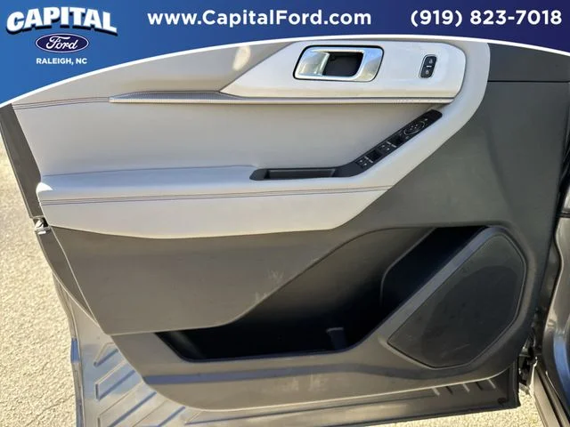 Used 2025 Gray Ford Active image 20