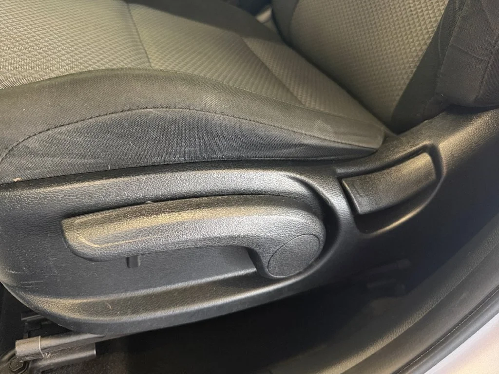 Used 2022 Gray Kia LX image 28