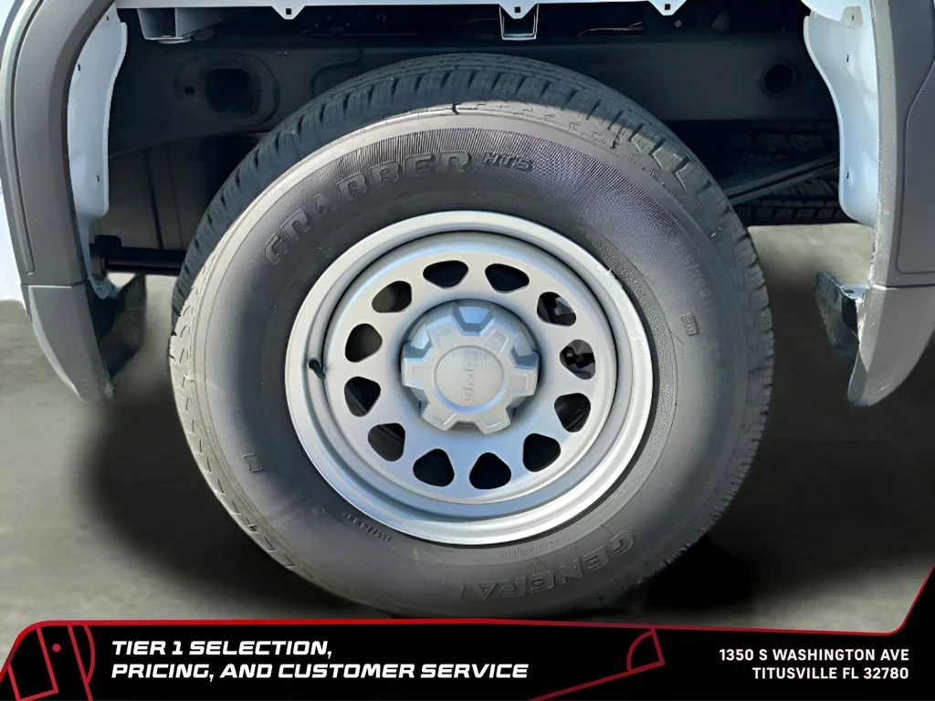 New 2026 Summit White GMC Pro image 26